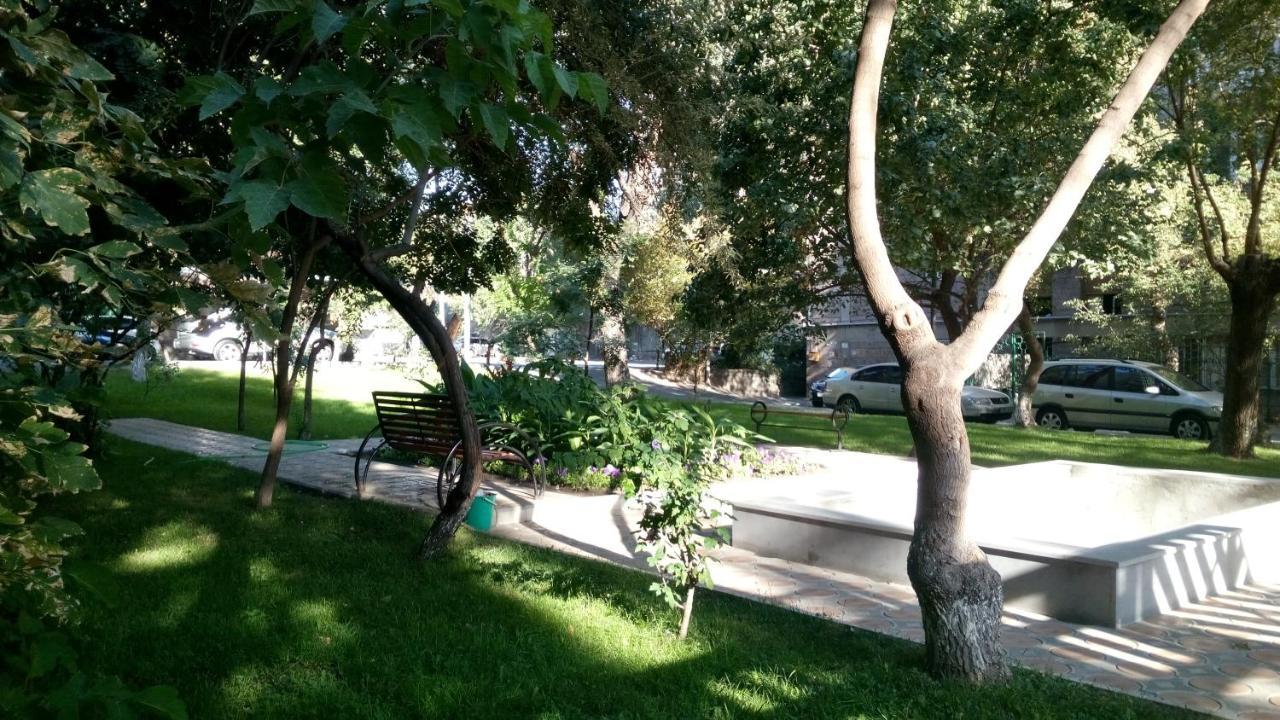 Top Apartments - Yerevan Centre エクステリア 写真