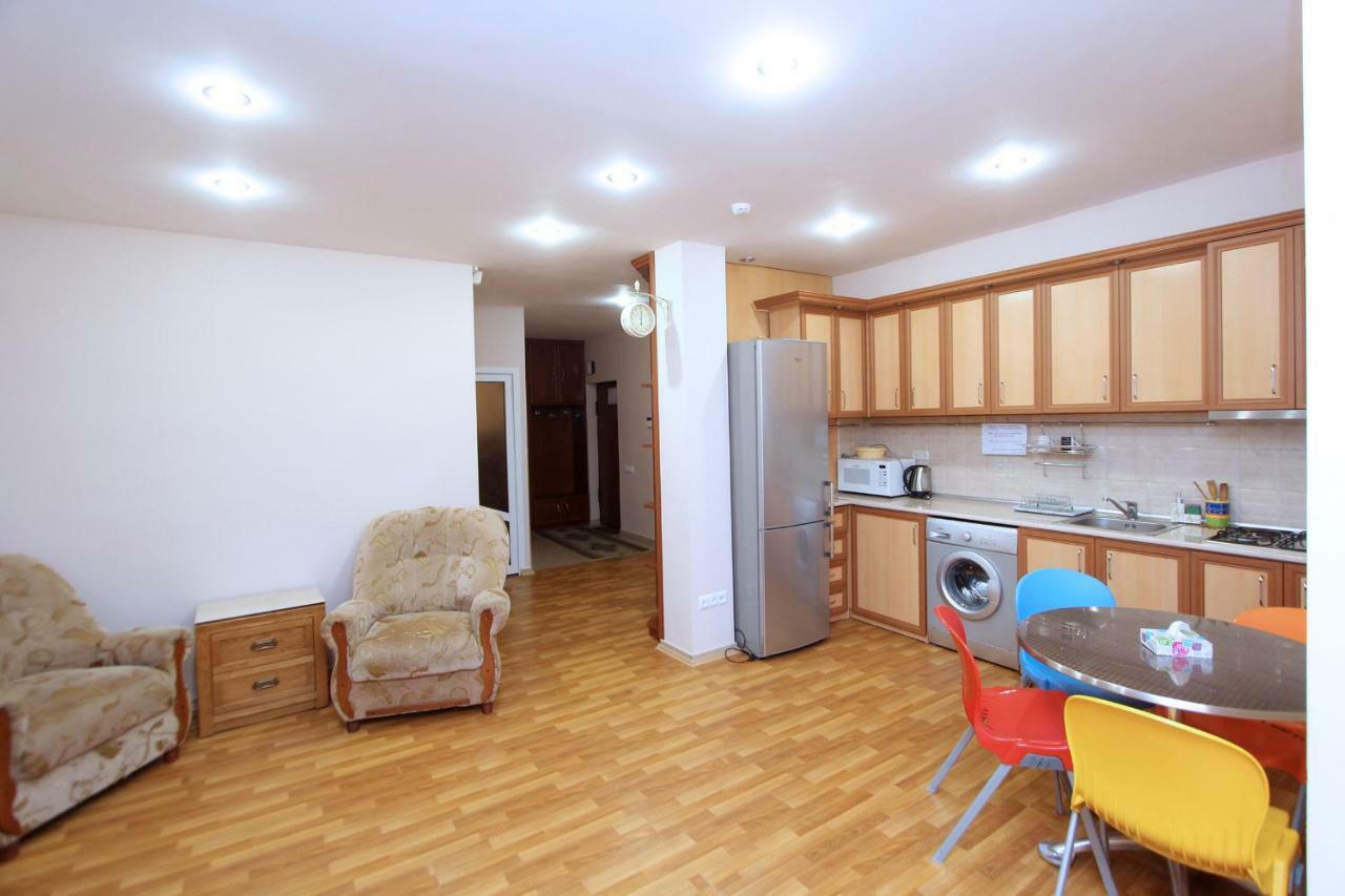 Top Apartments - Yerevan Centre エクステリア 写真