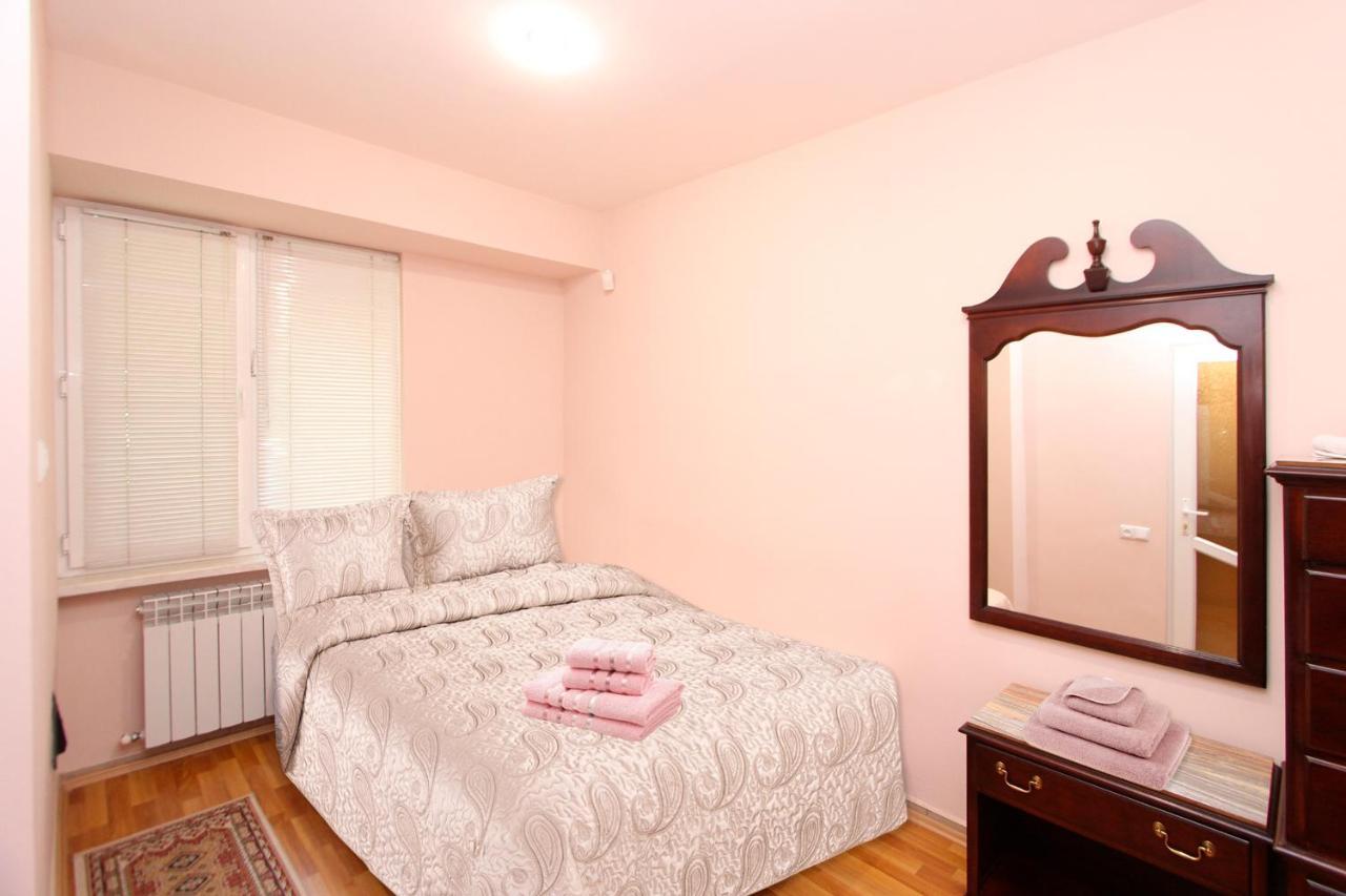 Top Apartments - Yerevan Centre エクステリア 写真