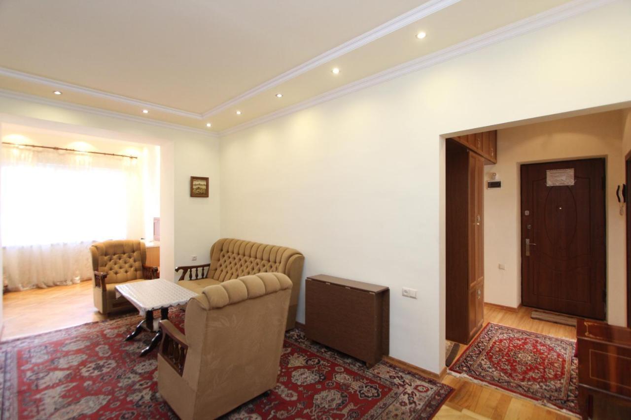 Top Apartments - Yerevan Centre エクステリア 写真